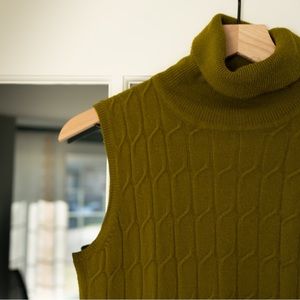 Vintage World Republic Sleeveless Turtleneck Sweater Size Medium